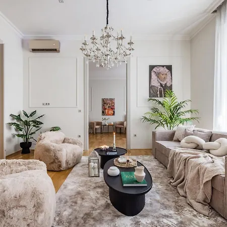 Timeless Elegant By Opera House
