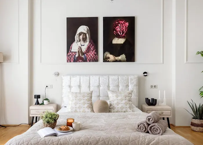 Timeless Elegant By Opera House